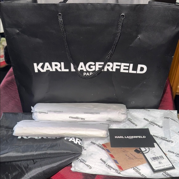 Brandnew Karl Lagerfeld Black, White & Yellow Paris Patch Crossbody Bag - Picture 9 of 12